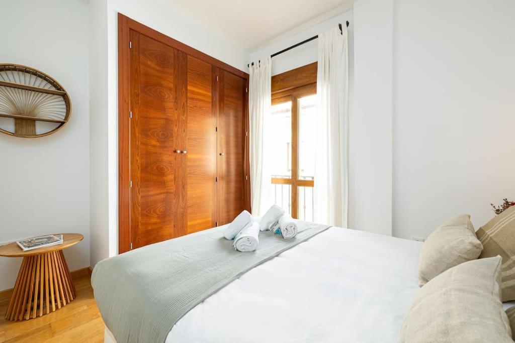 Apartment With Pool Malaga